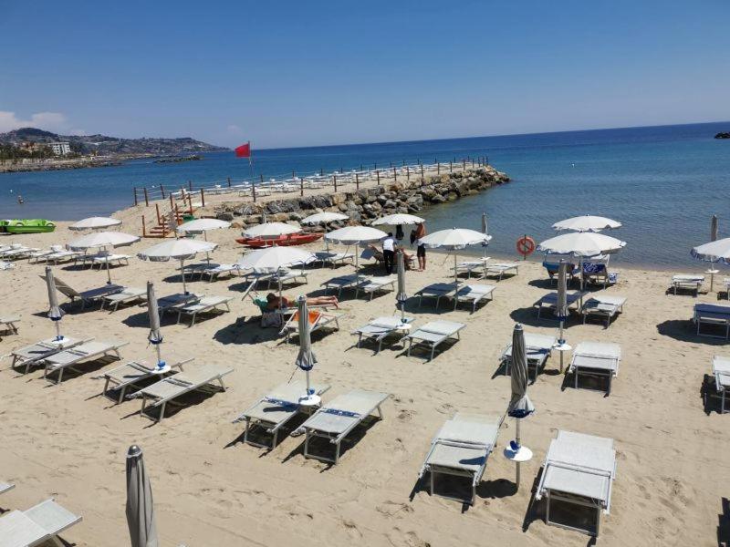 Diana Home 3 Sanremo Bagian luar foto
